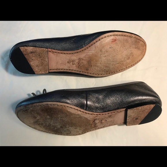 🌟 Coach women’s flats - Picture 4 of 4